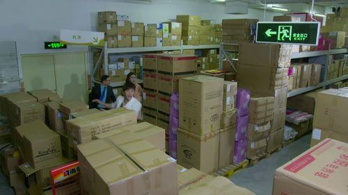 仓库礼盒老板拍视频爆料,揭秘礼盒行业幕后真相  第3张 仓库礼盒老板拍视频爆料,揭秘礼盒行业幕后真相  第3张