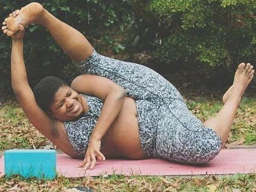 一字马吃瓜网红,揭秘网络红人的另类魅力  第2张 一字马吃瓜网红,揭秘网络红人的另类魅力  第2张