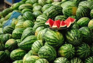 热门吃瓜网红排行榜图片,揭秘网络红人风云变幻  第3张 热门吃瓜网红排行榜图片,揭秘网络红人风云变幻  第3张