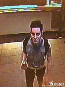 网友爆料外国人视频,揭秘背后惊人真相!