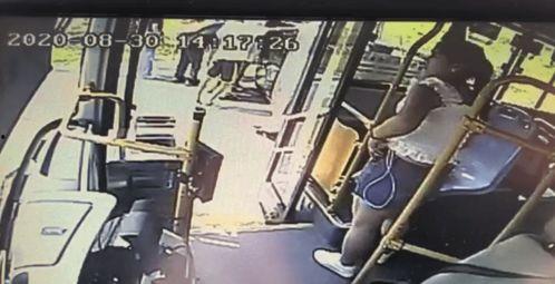 汕头爆料监控视频最新,惊险一幕引发网友热议  第3张 汕头爆料监控视频最新,惊险一幕引发网友热议  第3张