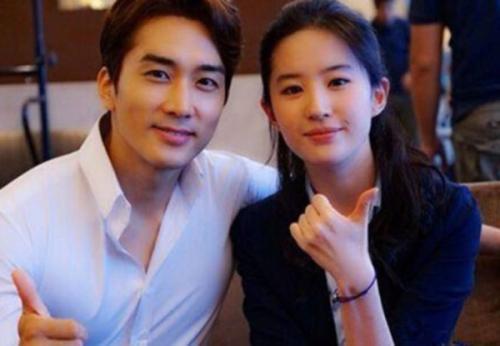 娱乐圈吃瓜男闺蜜有哪些,那些被称作“吃瓜男闺蜜”的神秘人物  第3张 娱乐圈吃瓜男闺蜜有哪些,那些被称作“吃瓜男闺蜜”的神秘人物  第3张