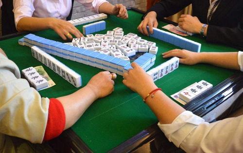 网红打麻将吃瓜图片  第2张 网红打麻将吃瓜图片  第2张