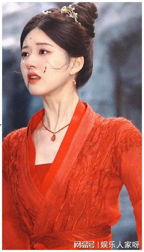 娱乐吃瓜女星剧组,揭秘吃瓜女星与神秘剧组背后的故事  第2张 娱乐吃瓜女星剧组,揭秘吃瓜女星与神秘剧组背后的故事  第2张