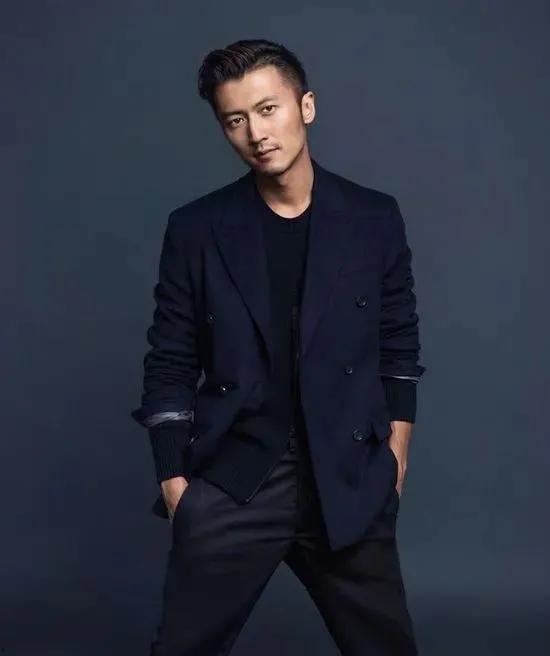 谢霆锋大爆料娱乐圈,娱乐圈背后的惊人真相  第2张 谢霆锋大爆料娱乐圈,娱乐圈背后的惊人真相  第2张